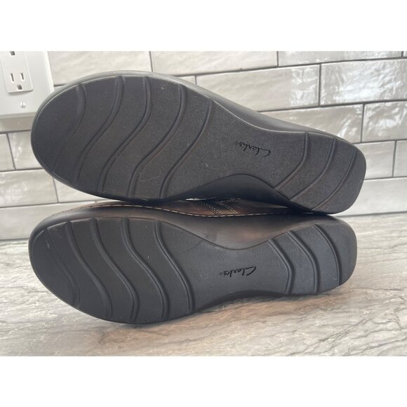 Clarks Collection Brown Leather Ankle Boots Side Zip Womens 8.5 M - Picture 5 of 8